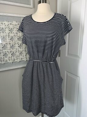 Molly Bracken black and white striped jersey dress with pockets size small